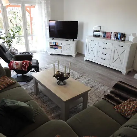 Near Centre In Holiday home