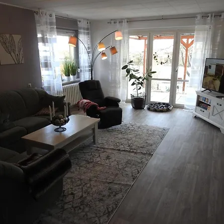Near Centre In Holiday home